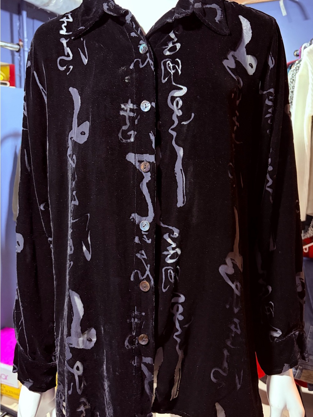 Chico's Velvet Burnout Calligraphy Print Button Down Shirt Black Medium
